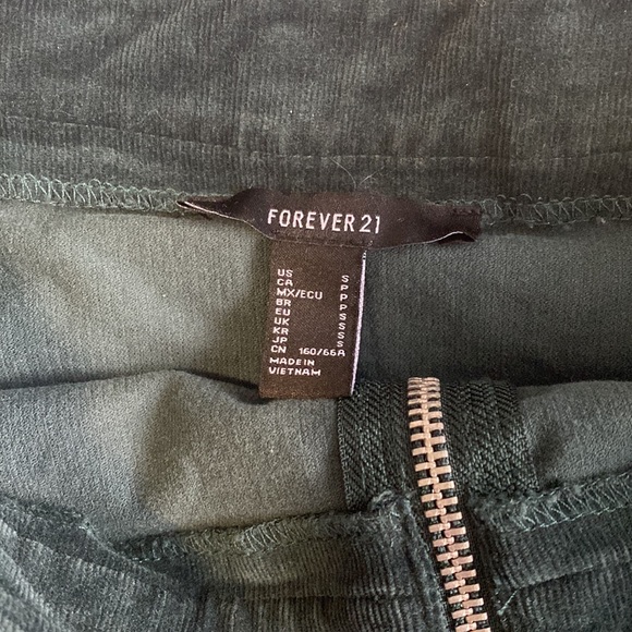 Dark Green Zip Up Skirt - Picture 2 of 3